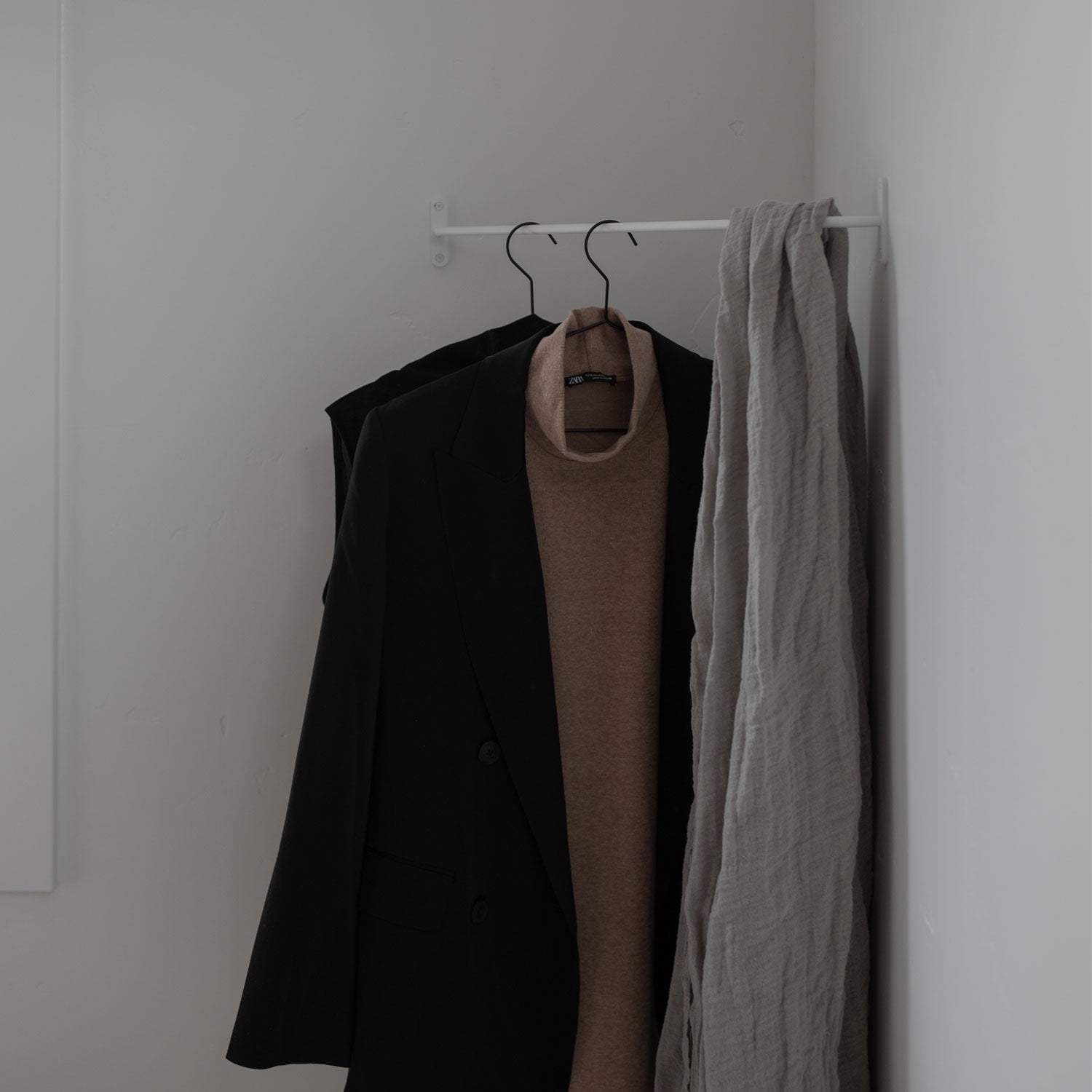 White Corner Clothing Rack